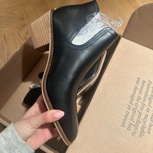 Women Ladies V Side Cut D'Orsay Faux Leather Low Block Heel Pointed Toe Black - Picture 6 of 8